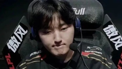 2025年英雄联盟全球总决赛瑞士轮赛制升级，0-2队伍逆袭频现，竞争激烈程度创历年新高